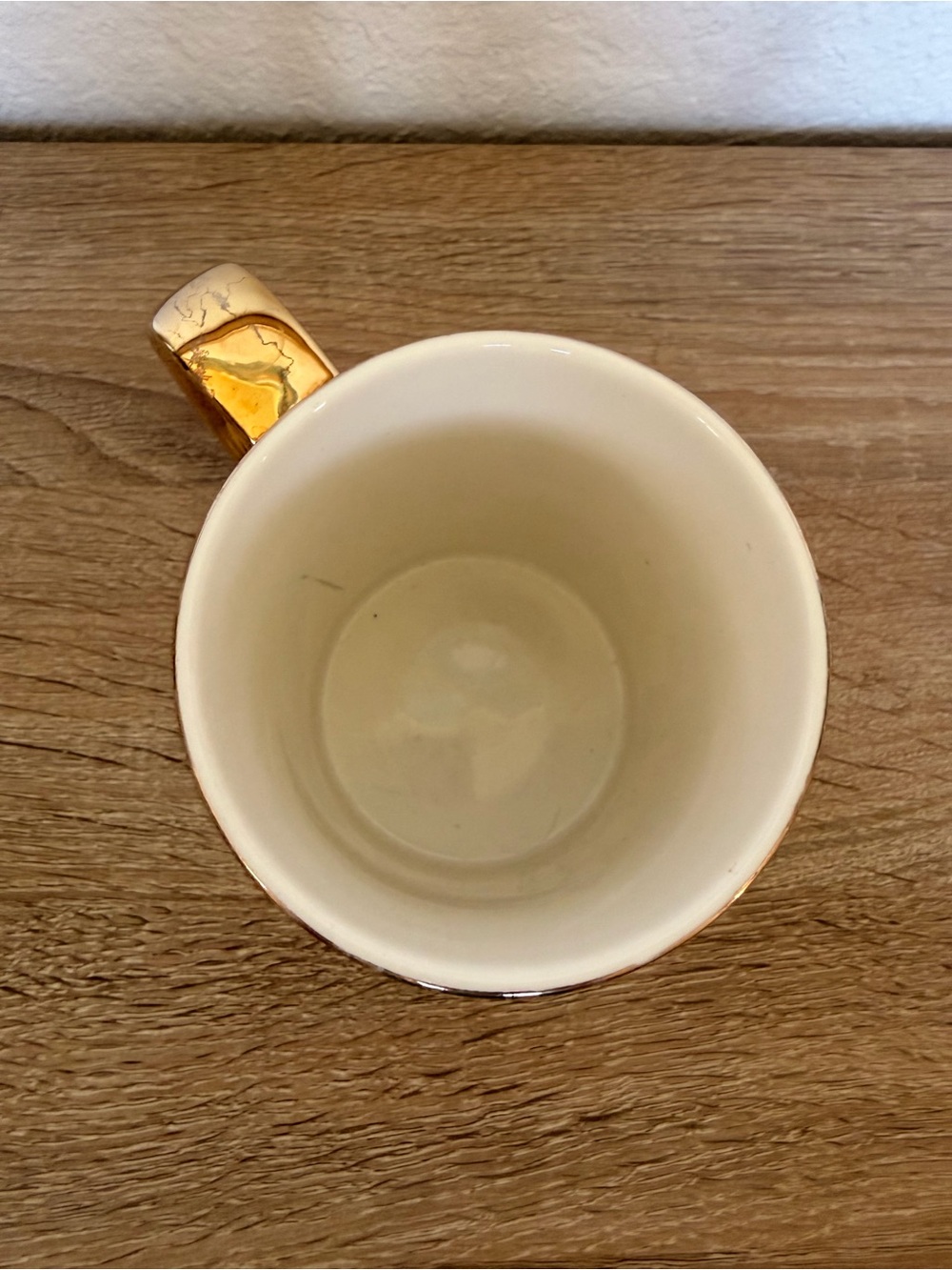 Paper Crane Dog Pattern Ceramic Mug with Gold Handle - Picture 4 of 5